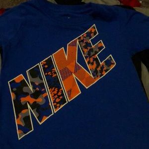 Nike long sleeve Size 6 boys